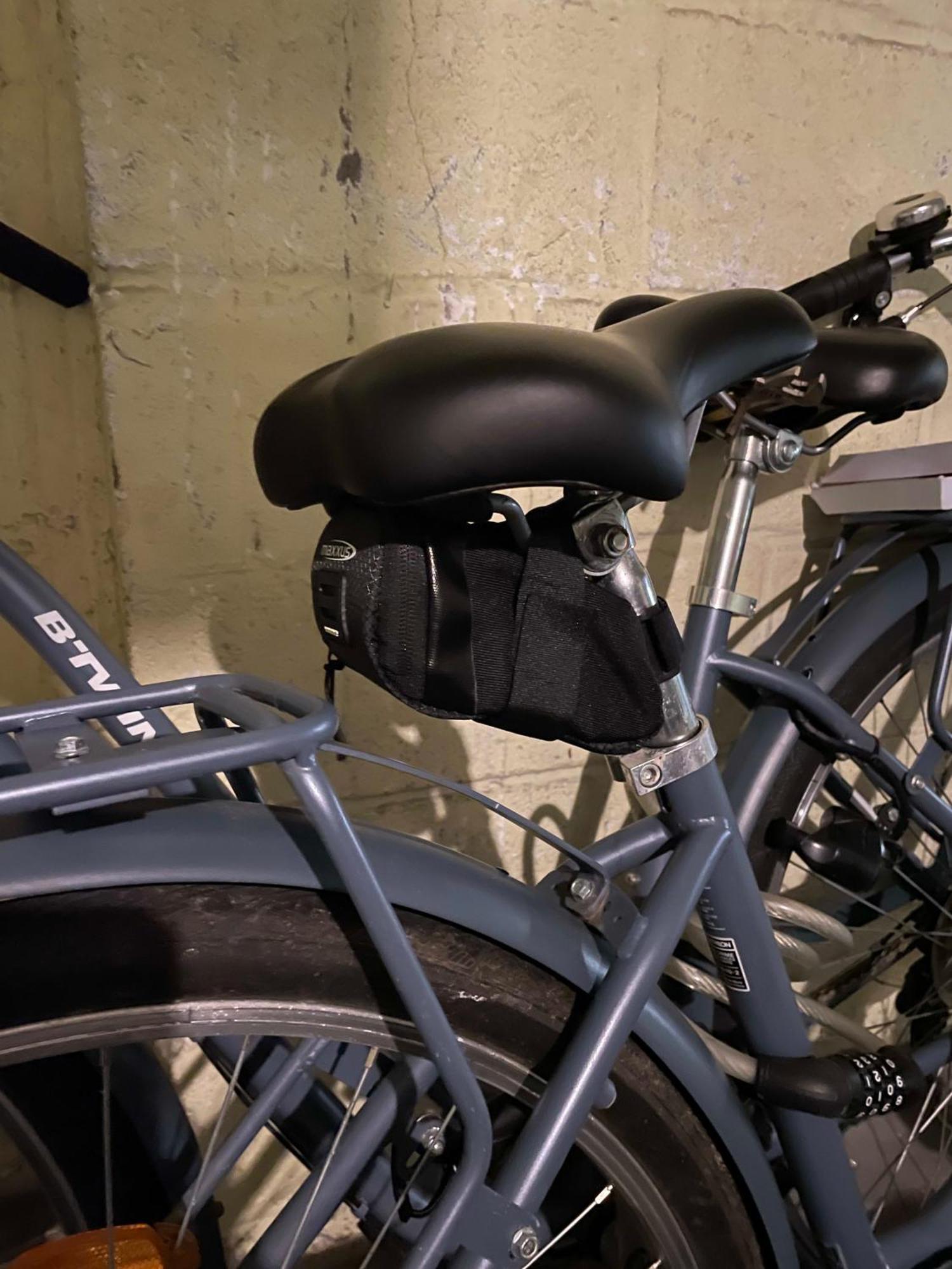 Huswell - Comfy Apartment With Side Seaview And 2 Free Bikes Knokke-Heist Bagian luar foto